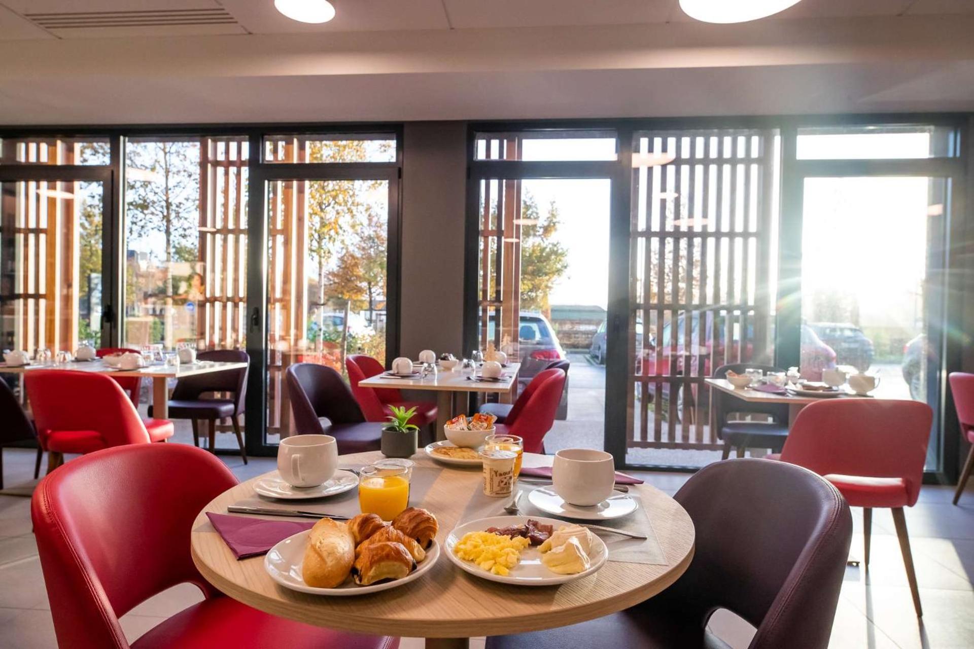 Brit Hotel Eden Spa Honfleur Bagian luar foto