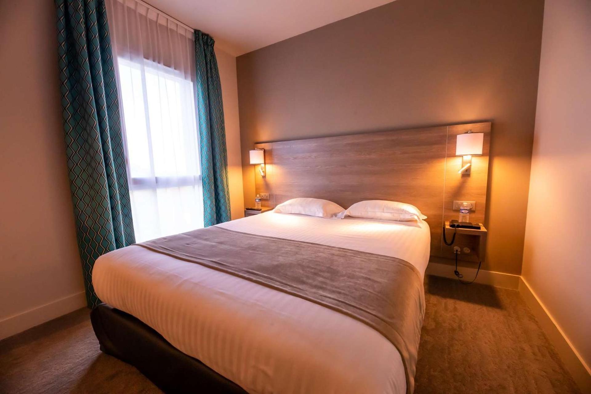 Brit Hotel Eden Spa Honfleur Bagian luar foto