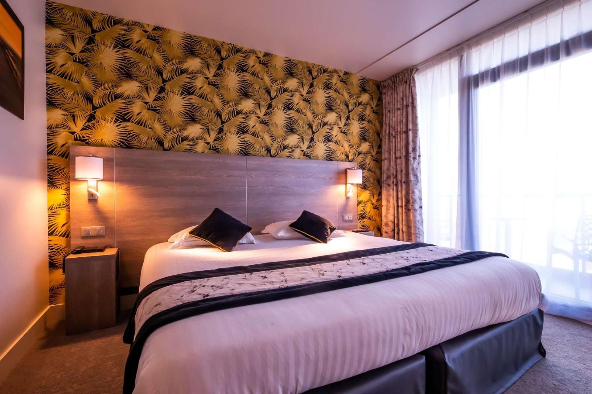 Brit Hotel Eden Spa Honfleur Bagian luar foto