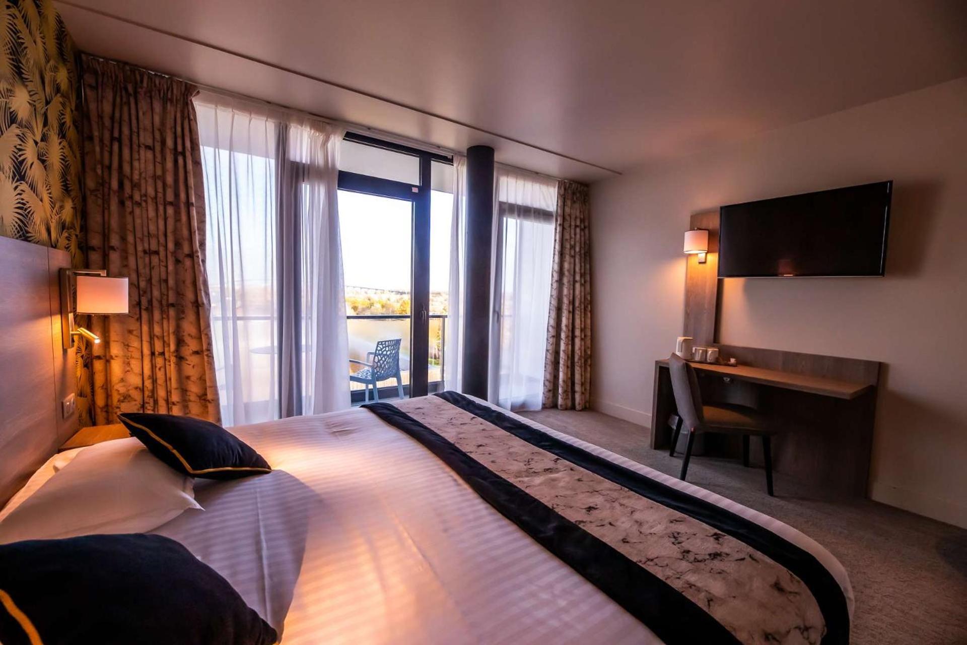 Brit Hotel Eden Spa Honfleur Bagian luar foto